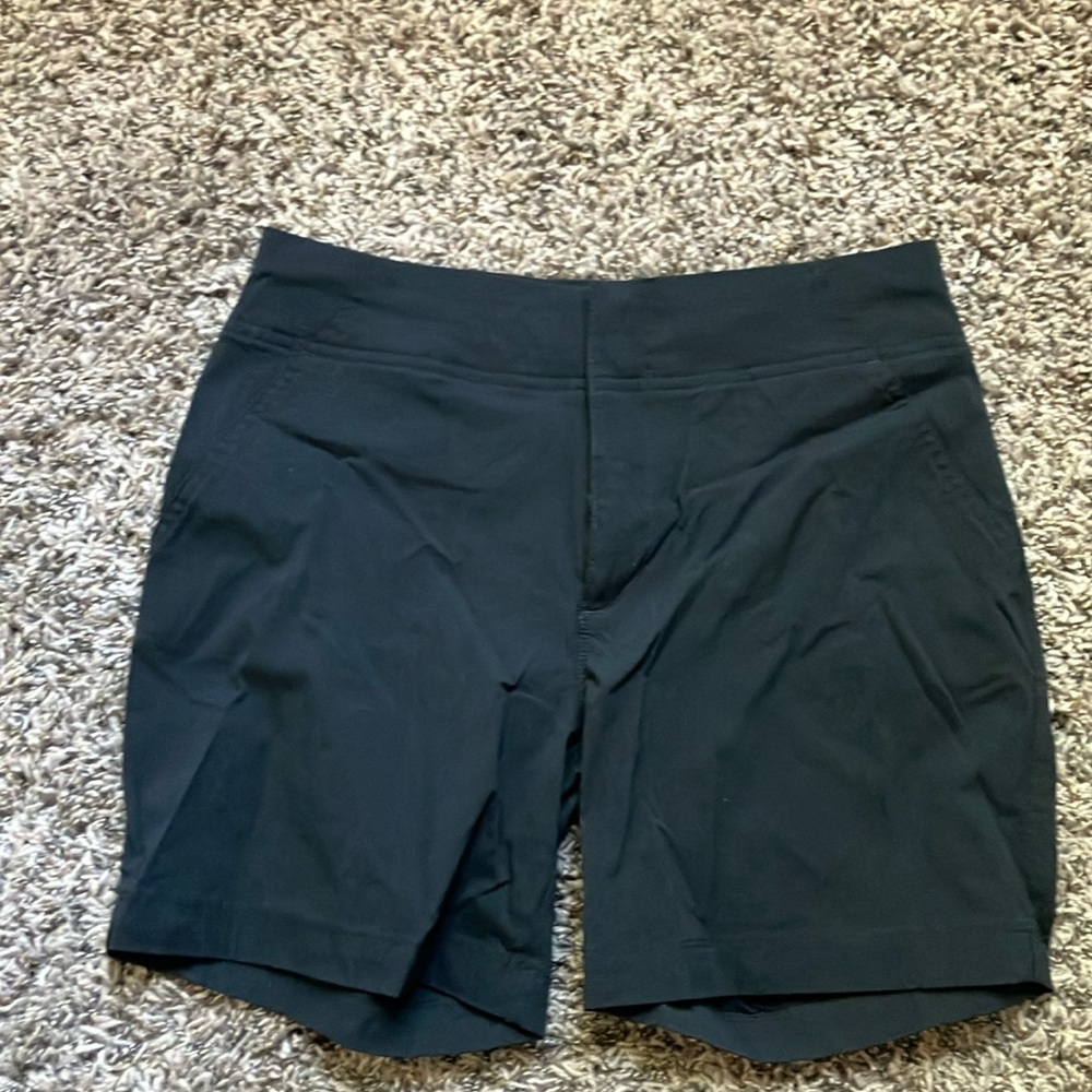 Columbia Women’s shorts. Mid length. Size 2.